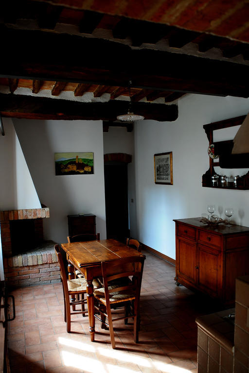 Agriturismo Castello Saltemnano Buonconvento Room photo